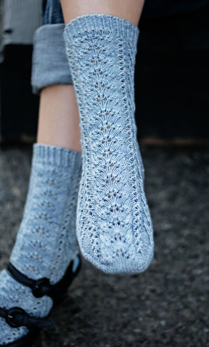 Grace by Sivia Harding featured in Knitty Issue #38 Winter 2011